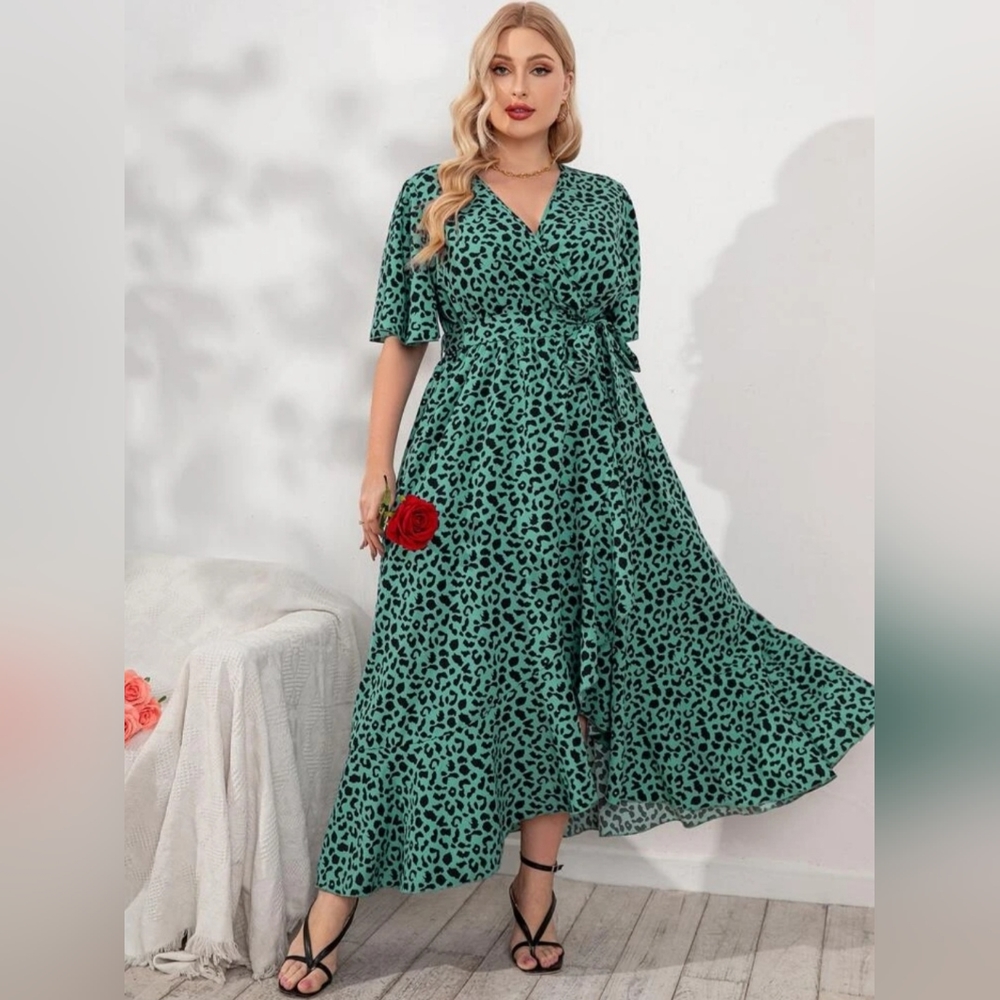 Shein Leopard Dress with Butterfly Sleeves - Picture 3 of 6